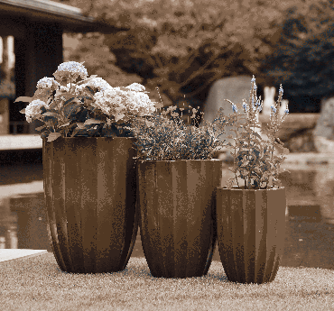 POT DE FLEUR EN CÉRAMIQUE